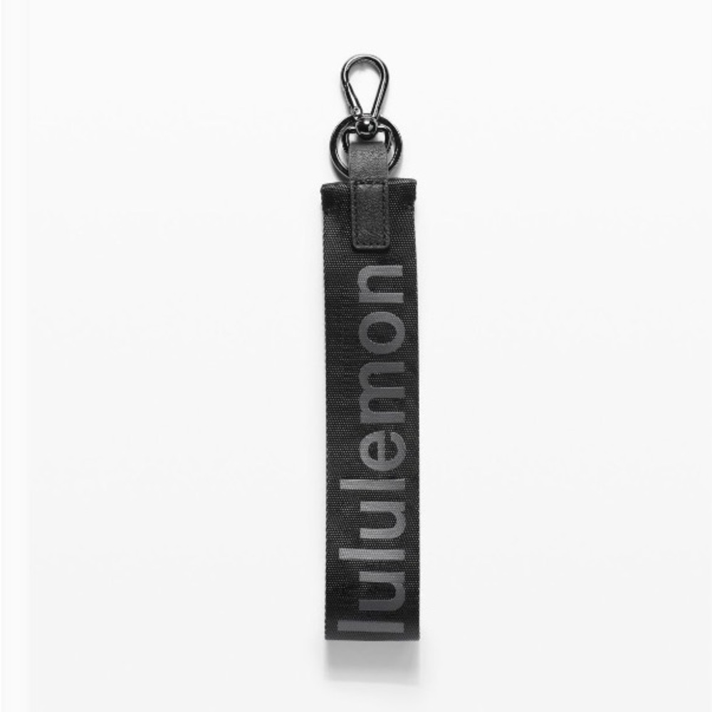 lululemon never lost key chain